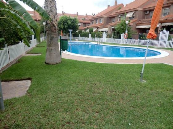 Foto 1 de Casa en venda a Divina Pastora de 5 habitacions amb terrassa i piscina