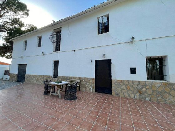 Foto 1 de Casa rural en venda a Monforte del Cid de 6 habitacions amb terrassa i piscina