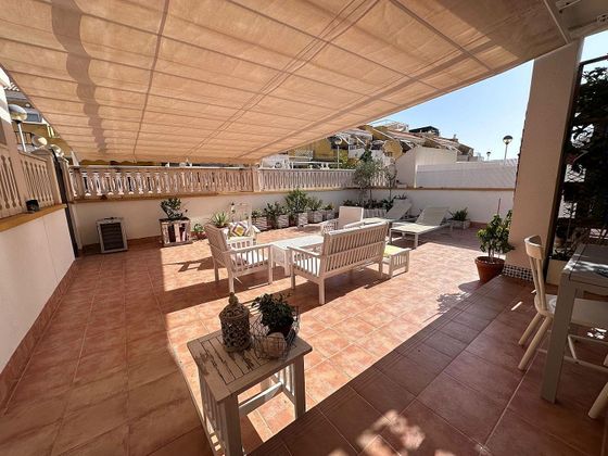 Foto 2 de Xalet en venda a Los Arenales del Sol de 3 habitacions amb terrassa i piscina