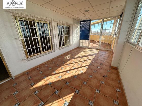Foto 2 de Àtic en venda a Benalúa de 3 habitacions amb terrassa i garatge