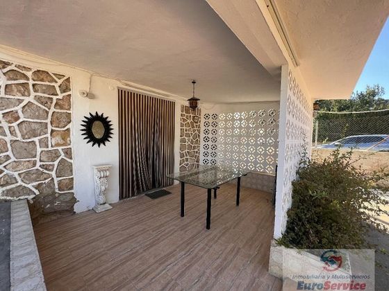 Foto 1 de Xalet en venda a Moncada de 3 habitacions amb terrassa i piscina