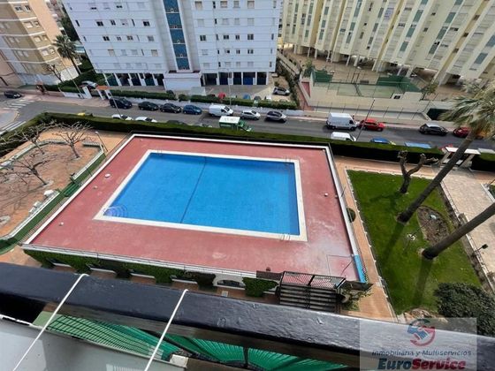Foto 2 de Piso en venta en Pobla de Farnals (la) de 3 habitaciones con terraza y piscina