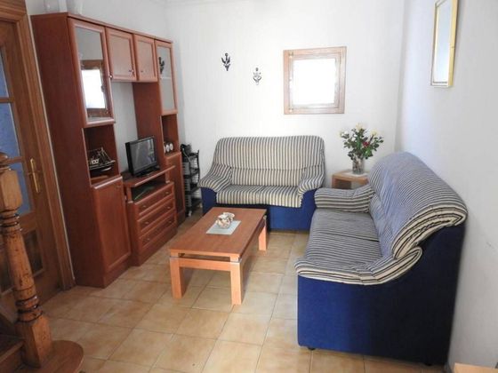 Foto 1 de Casa en venda a Cariño de 4 habitacions i 90 m²