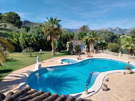 Foto 1 de Casa rural en venda a Pedreguer de 4 habitacions amb piscina i garatge