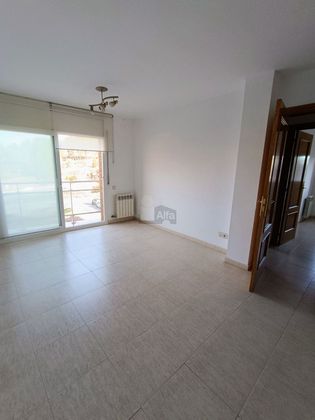 Foto 1 de Venta de piso en Castellbisbal de 3 habitaciones con garaje y calefacción