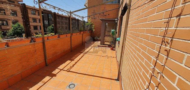 Foto 2 de Alquiler de piso en avenida Del Santuario de Valverde de 3 habitaciones con terraza y piscina