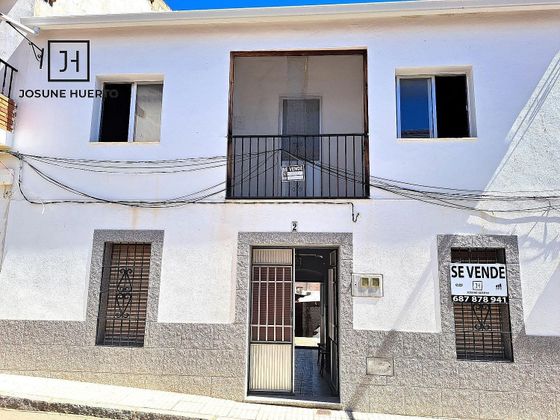 Foto 1 de Chalet en venta en Esparragosa de la Serena de 3 habitaciones con terraza y garaje