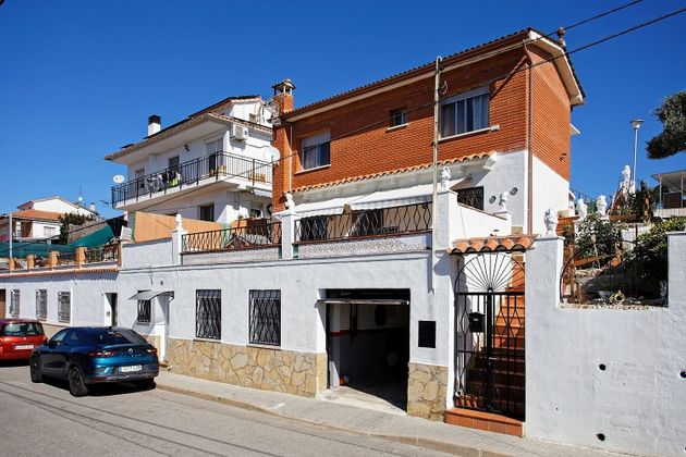 Foto 1 de Xalet en venda a Castellnou - Can Mir - Sant Muç de 4 habitacions amb terrassa i piscina