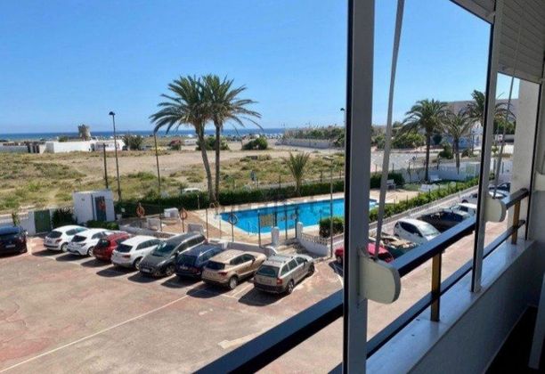 Foto 1 de Pis en lloguer a carretera Cabo de Gata de 2 habitacions amb terrassa i piscina