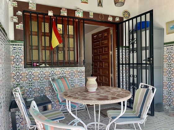 Foto 2 de Chalet en venta en Uceda de 5 habitaciones con terraza y garaje