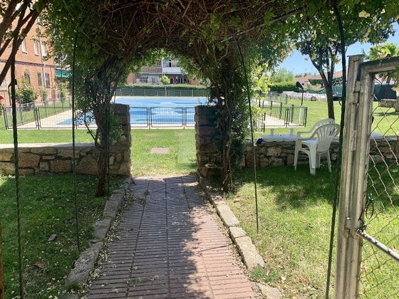 Foto 1 de Pis en venda a San Agustín de Guadalix de 2 habitacions amb piscina i calefacció