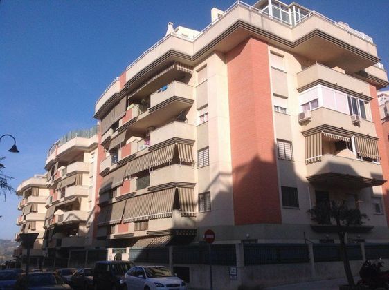 Foto 2 de Pis en venda a calle Sorolla de 3 habitacions amb terrassa i garatge