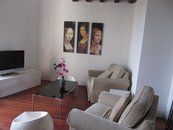 Foto 1 de Dúplex en venda a Casco Histórico de 2 habitacions amb balcó i aire acondicionat