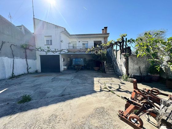 Foto 1 de Casa en venda a Esquivias de 5 habitacions amb garatge i jardí