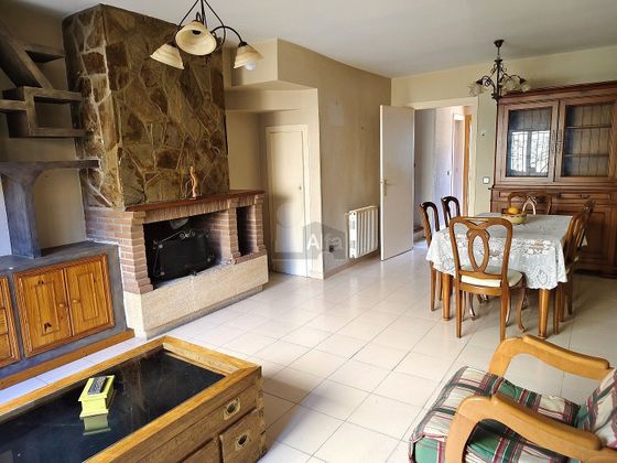 Foto 2 de Casa en venda a Cabrera (La) de 4 habitacions amb terrassa i piscina