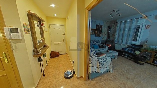 Foto 2 de Venta de casa en Los Robles de 3 habitaciones con garaje y aire acondicionado