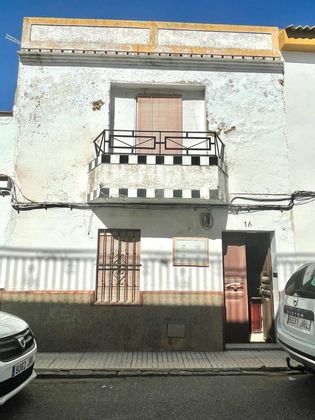 Foto 2 de Venta de casa adosada en Guillena de 3 habitaciones y 96 m²