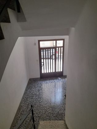 Foto 1 de Piso en venta en Centro - El Castillo de 3 habitaciones con balcón