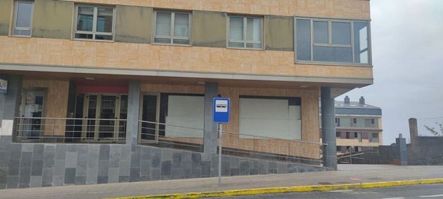 Foto 2 de Pis en venda a Valdoviño de 3 habitacions amb terrassa i ascensor