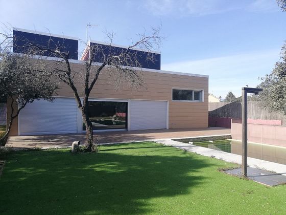 Foto 1 de Chalet en venta en La Navata de 5 habitaciones con terraza y piscina