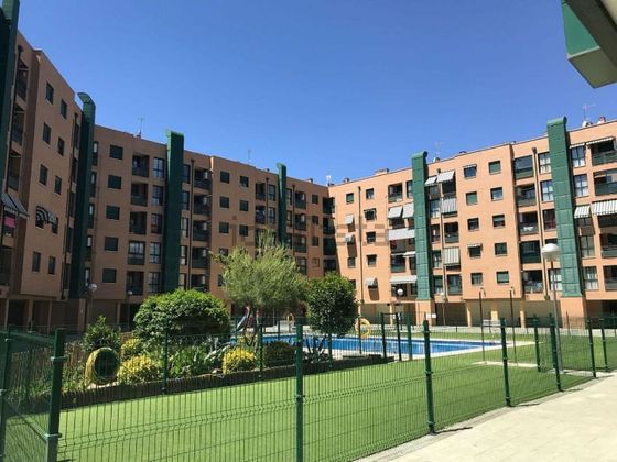 Foto 1 de Pis en venda a calle Fuente Nueva de 3 habitacions amb terrassa i piscina