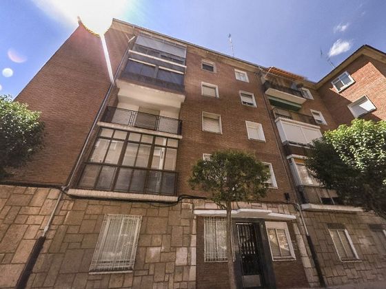 Foto 1 de Pis en venda a calle Joaquín Rodrigo de 3 habitacions amb terrassa
