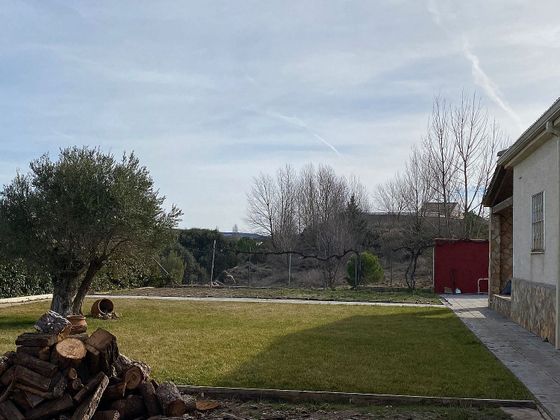 Foto 1 de Casa en venda a Arcas del Villar de 4 habitacions amb terrassa i jardí