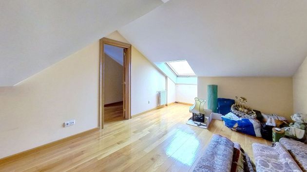 Foto 2 de Dúplex en venda a Centro - Ourense de 5 habitacions amb garatge i calefacció