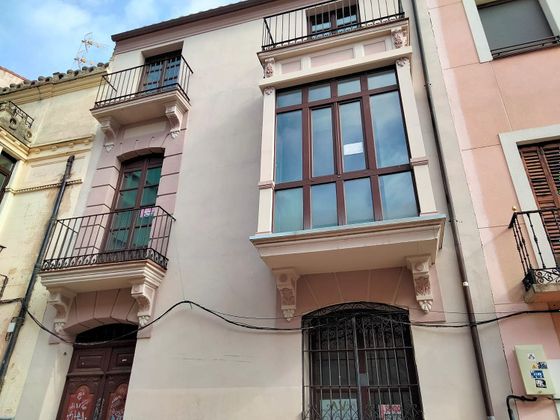 Foto 1 de Edifici en venda a Barrios Bajos - La Horta amb ascensor