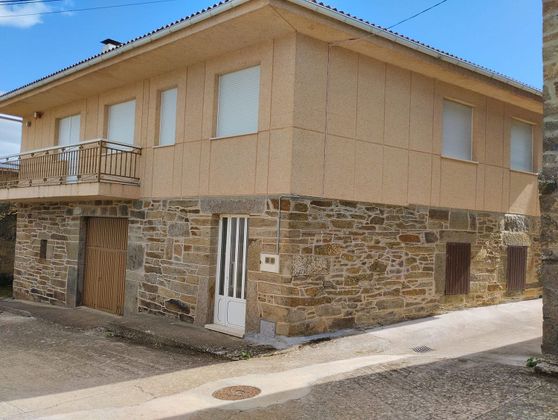 Foto 1 de Casa en venta en Villardeciervos de 3 habitaciones con terraza y balcón