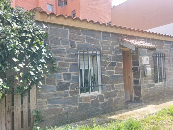 Foto 1 de Casa en venda a San José Obrero de 3 habitacions amb terrassa i garatge
