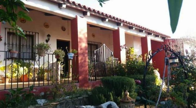 Foto 1 de Casa rural en venda a Jerez de los Caballeros de 2 habitacions amb terrassa i jardí