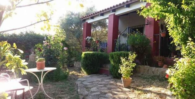 Foto 2 de Venta de casa rural en Jerez de los Caballeros de 2 habitaciones con terraza y jardín