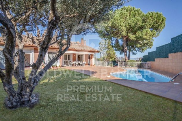 Foto 1 de Xalet en venda a Sant Quirze Parc- Vallsuau - Castellet de 6 habitacions amb piscina