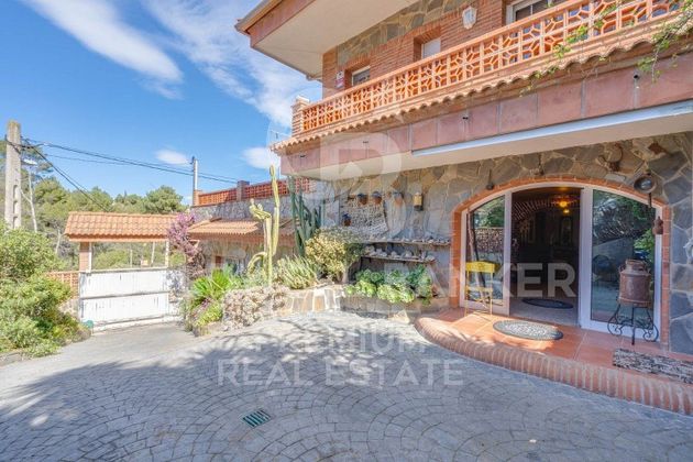 Foto 2 de Xalet en venda a Castellnou - Can Mir - Sant Muç de 4 habitacions amb terrassa i jardí