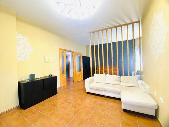 Foto 1 de Casa en venda a calle Narciso Monturiol de 4 habitacions amb terrassa i garatge
