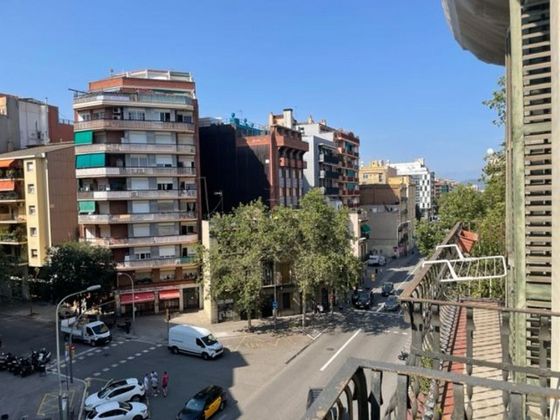 Foto 2 de Pis en venda a calle Aragón de 4 habitacions amb balcó i aire acondicionat