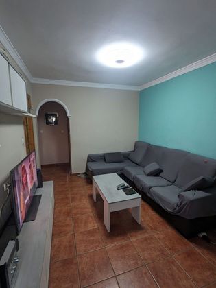 Foto 2 de Pis en venda a La Línea de la Concepción ciudad de 2 habitacions i 77 m²