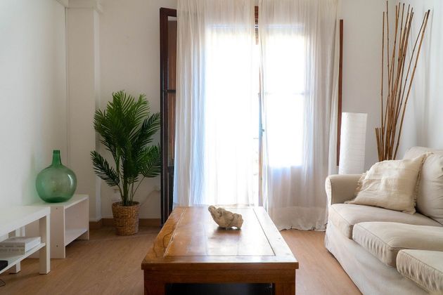 Foto 1 de Alquiler de piso en Centro - Jerez de la Frontera de 3 habitaciones con muebles y balcón