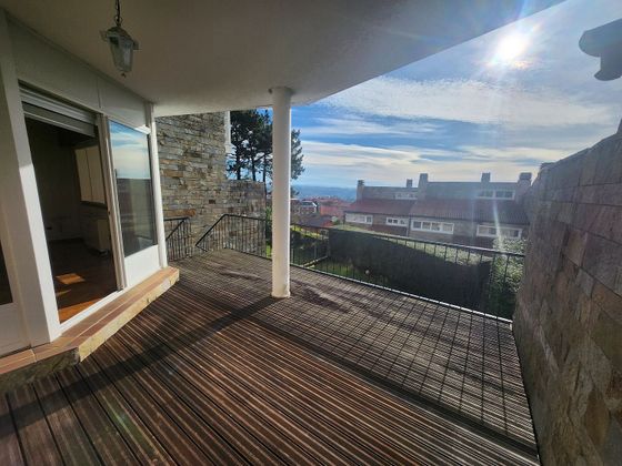 Foto 1 de Casa adossada en venda a Culleredo de 5 habitacions amb terrassa i piscina