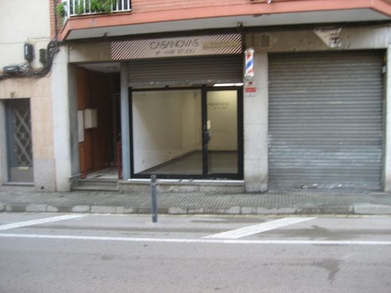 Foto 1 de Local en venda a calle Calderon de la Barca de 65 m²