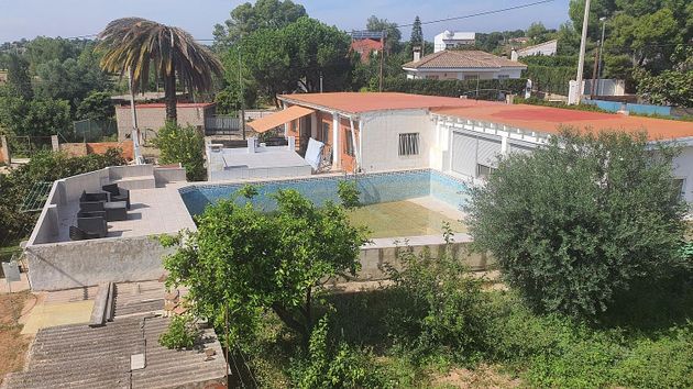 Foto 2 de Venta de chalet en Moncada de 3 habitaciones con terraza y piscina