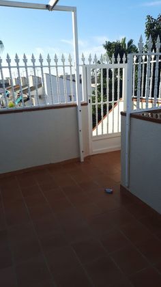 Foto 2 de Àtic en venda a calle Jaen de 1 habitació amb terrassa i aire acondicionat
