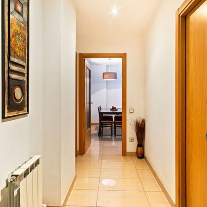 Foto 2 de Piso en venta en Pallejà de 3 habitaciones con terraza y aire acondicionado