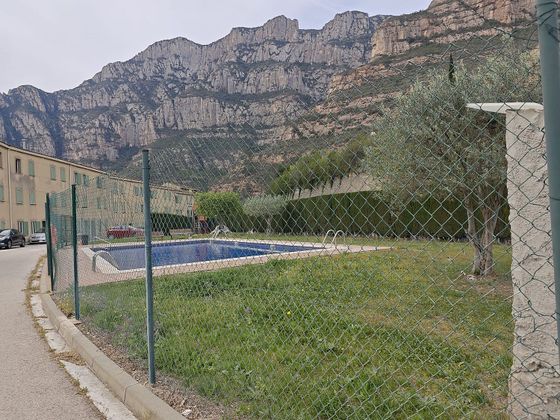 Foto 1 de Venta de piso en Monistrol de Montserrat de 3 habitaciones con piscina y garaje