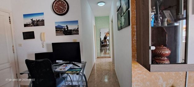 Foto 2 de Pis en venda a calle Amantillo de 2 habitacions amb terrassa i garatge