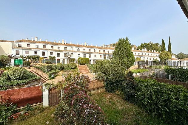 Foto 2 de Venta de casa adosada en Aracena de 4 habitaciones con terraza y piscina