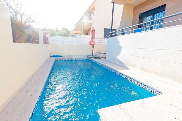 Foto 2 de Casa en lloguer a Els Terrers de 5 habitacions amb terrassa i piscina
