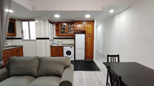 Foto 2 de Venta de piso en Natzaret de 3 habitaciones con aire acondicionado y calefacción