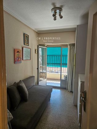 Foto 1 de Piso en venta en Malilla de 4 habitaciones con balcón y aire acondicionado
